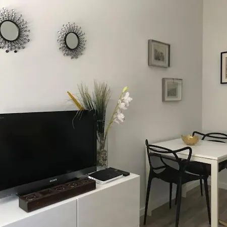 Cosy 2 Bedrooms Apartment In Arroios - Ssl 3A Lisbon Exterior photo