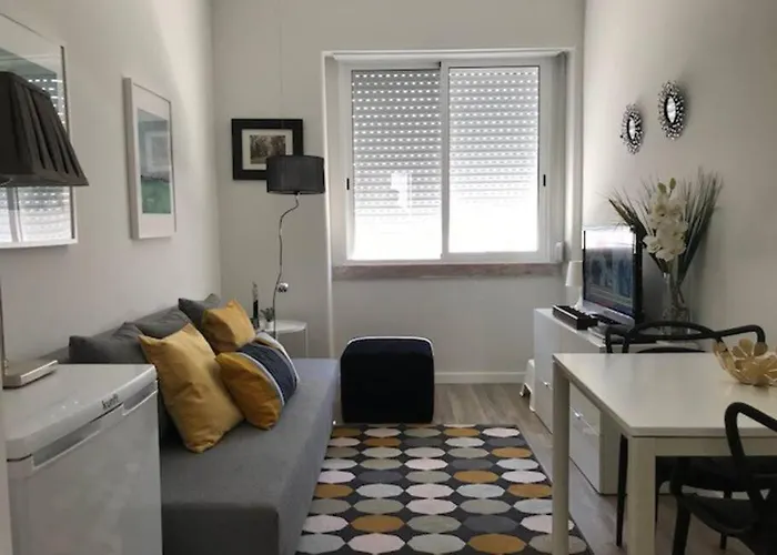 Cosy 2 Bedrooms Apartment In Arroios - Ssl 3A